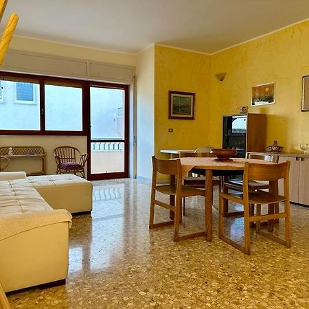 Sea View Apartment Gallipoli Exterior photo
