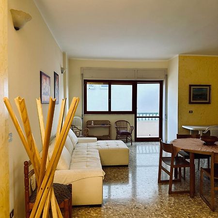 Sea View Apartment Gallipoli Exterior photo