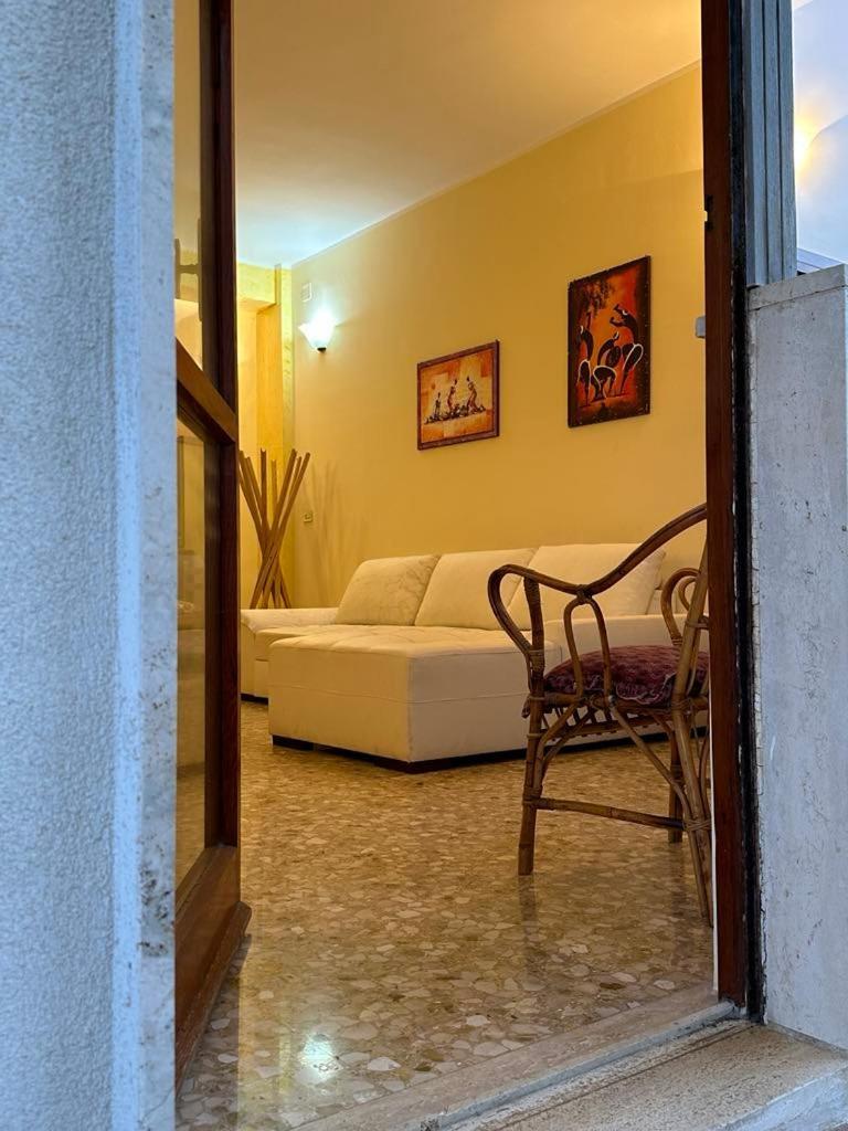 Sea View Apartment Gallipoli Exterior photo